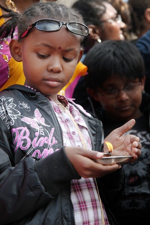 L'enfant qui surveillait les flammes