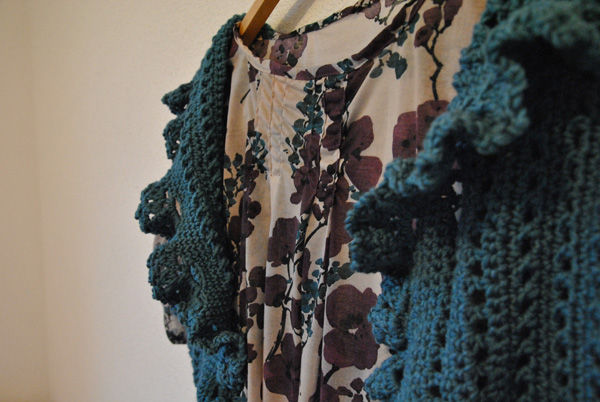 robe_fleurs__gilet_crochet4