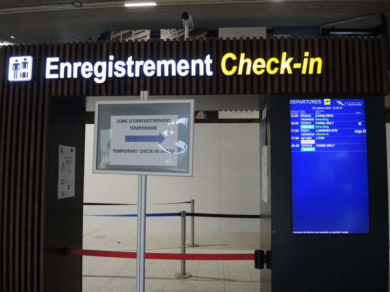 Biarritz, aéroport, embarquement
