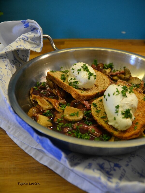 Oeufs pochés bourguignons2