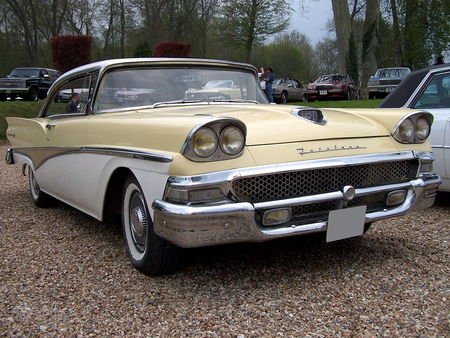 58_FORD_Fairlane_500_Hardtop_Coupe__1_