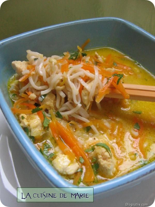 Soupe de poulet au Curry