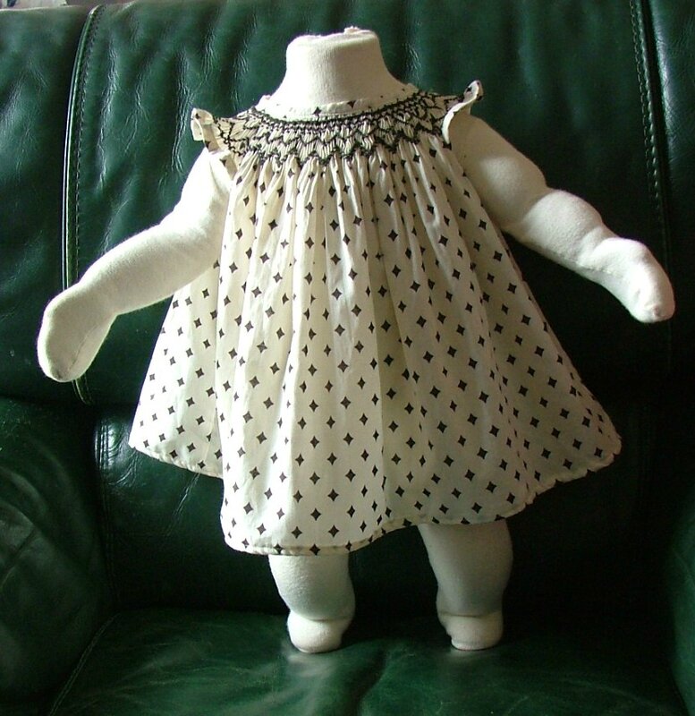 robe bishop noir et blanc 007