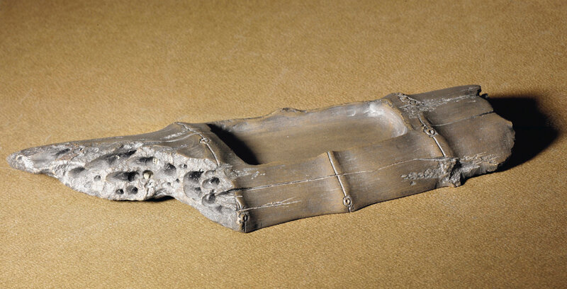 2016_NYR_11929_1122_000(an_yixing_pottery_ink_stone_probably_19th_century)