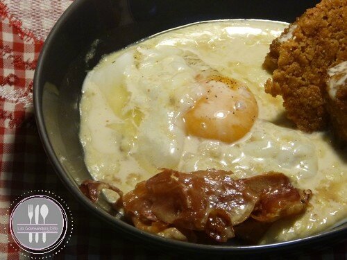 Oeuf basse température crème d'asperge blanche pain de mie en sauce de soja (6)