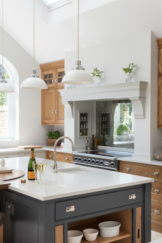 Barnes-Village-Luxury-Bespoke-Kitchen-Humphrey-Munson-9