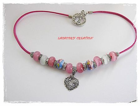 collier rose coeur et perle de verre rose lacaudry creation 1