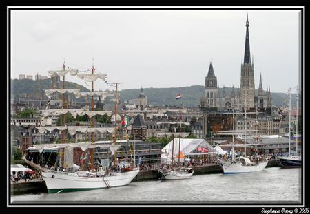Armada_vue_du_Ciel_de_Rouen