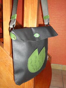 sac noir et vert 2012 (3)