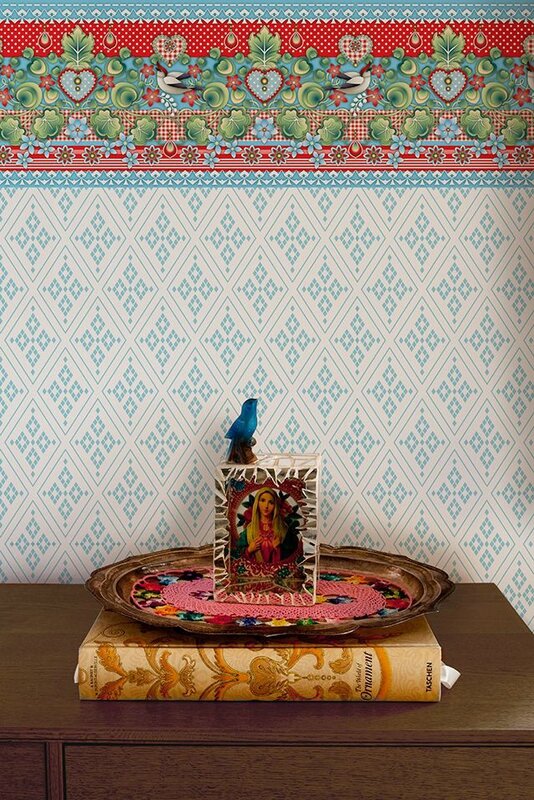 14-Different-and-Stunning-Vintage-Wallpaper-Design-by-Catalina-Estrada-5-7