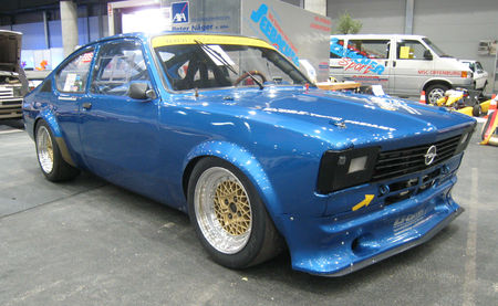 Opel_kadett_type_C_V8_265_CH_1979_01