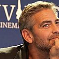 Flash-Actu … George Clooney, Benjamin Biolay, Harry Potter, <b>Clara</b> <b>Morgane</b>, Le homard suisse …