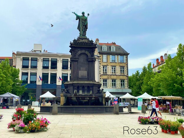 4-Rose Clermont Ferrand (1)