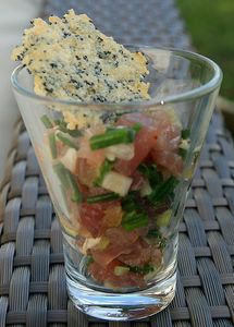 Tartare de thon, tuile de parmesan aux graines de pavot recettes Tartare de daurade au citron vert et sa tuile de parmesan