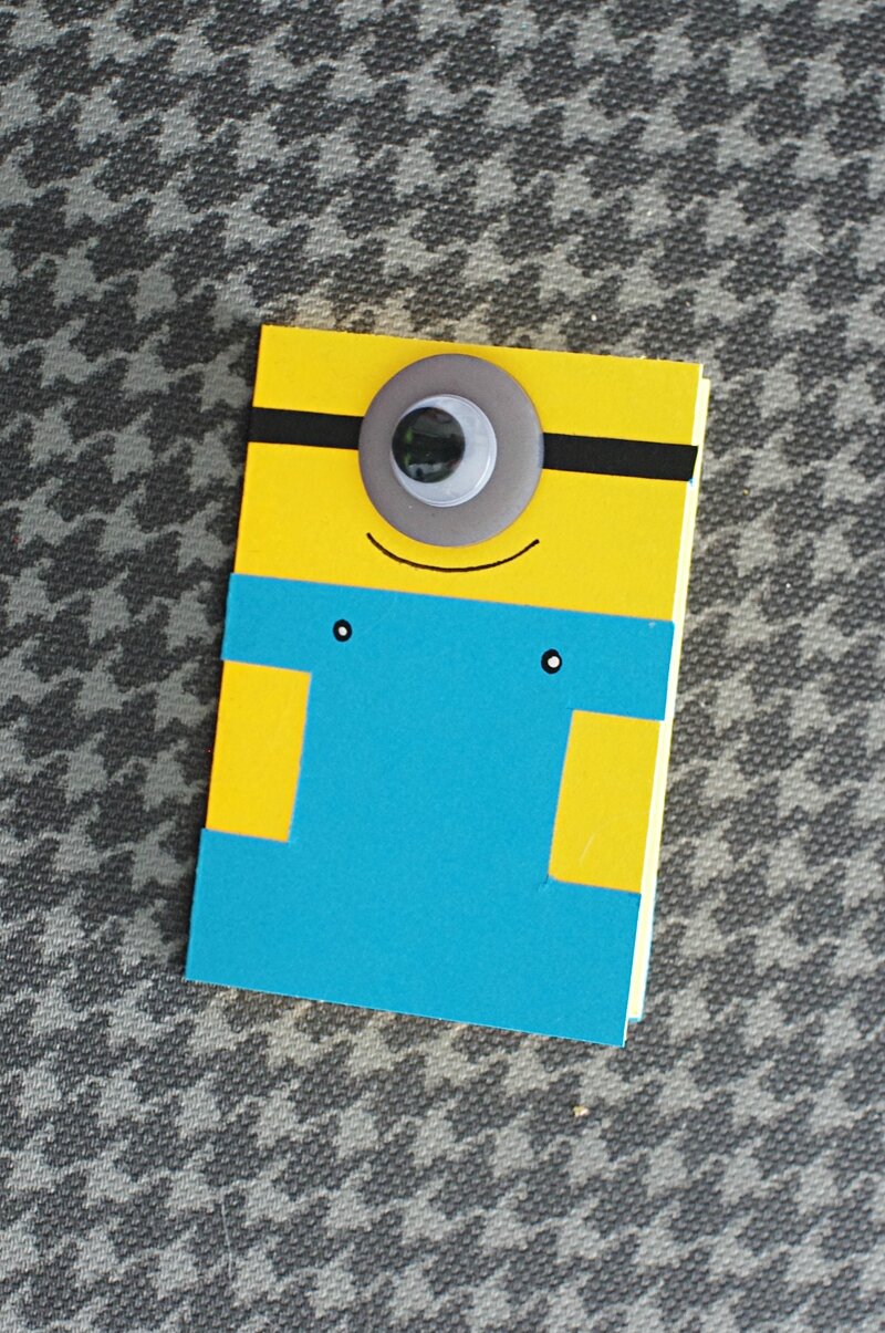 Minion (5)