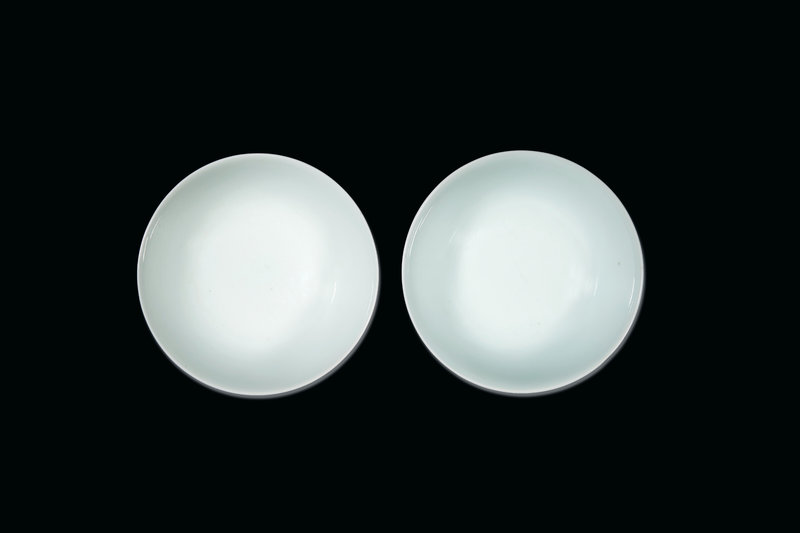 2022_PAR_19770_0504_002(paire_de_bols_en_porcelaine_clair-de-lune_chine_dynastie_qing_marques123554)