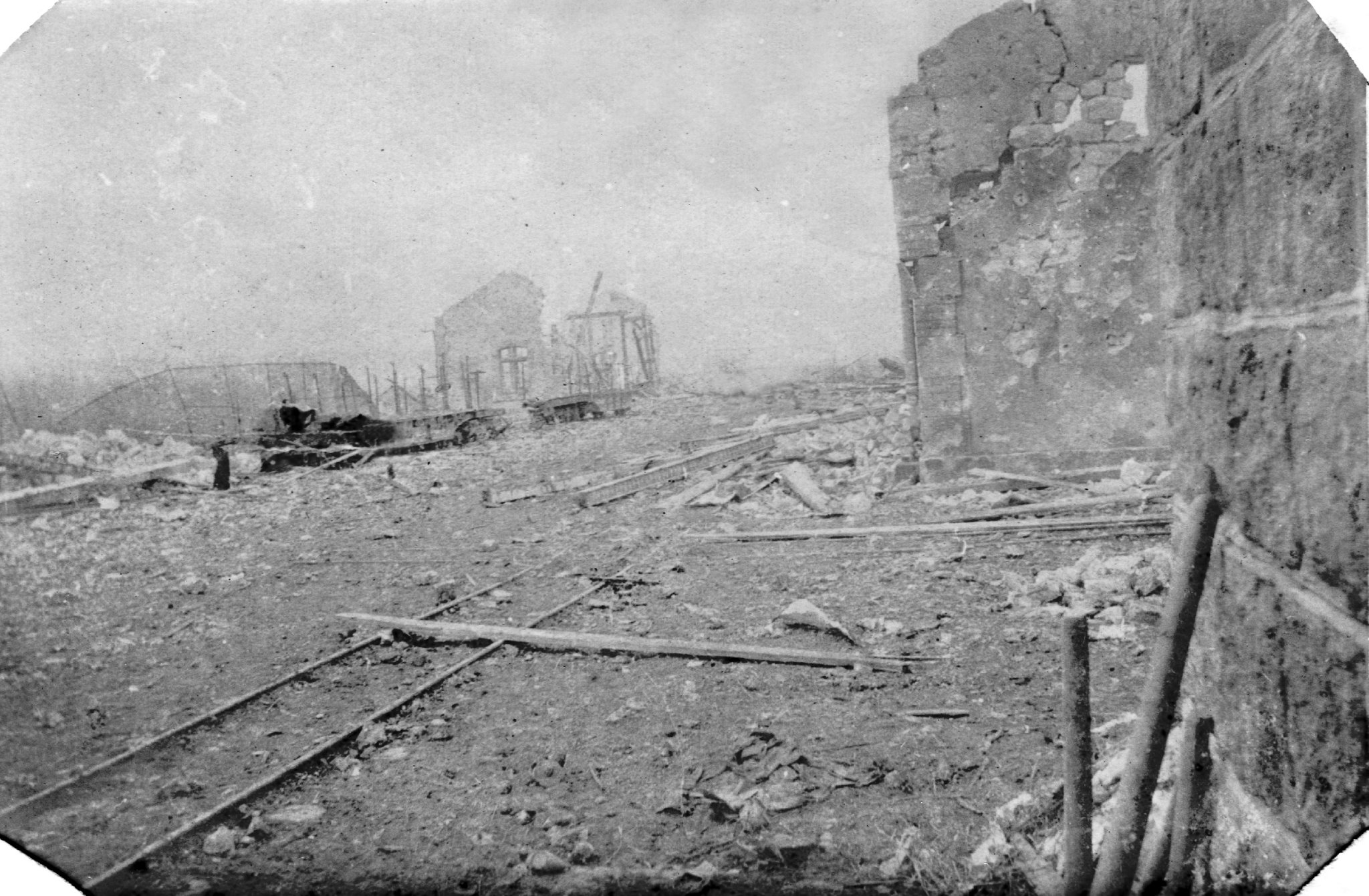 Album R. Verney p.126 gauche bas