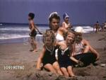 1941-07-LA-beach-private_movie01-getty-cap-04-12