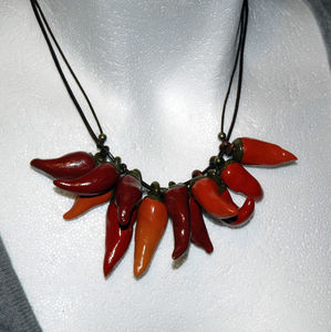 Pimiento_Collier_en_p_te_fimo_3