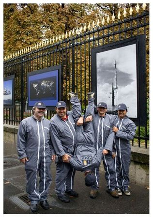 Exposition 50 ans du CNES sur les Grilles du Sénat 8