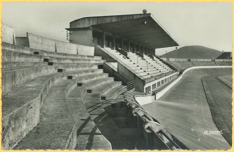 CPSM Besancon La piste du velodrome