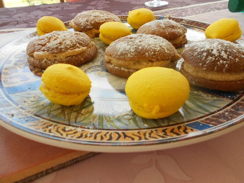 MACARON ET PARIS BREST