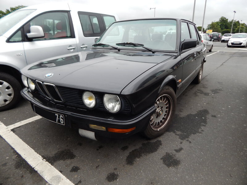 BMW528iE28av1