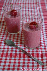 Mousse_rose_aux_fruits_rouges_1