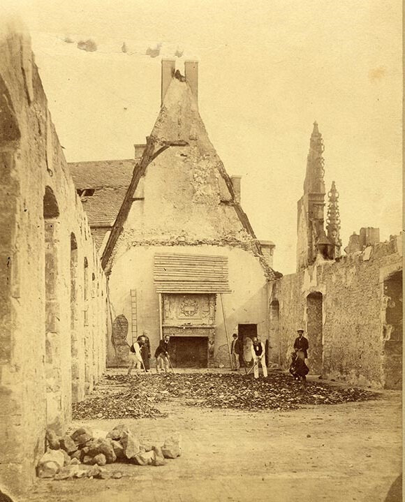 La Galerie des Cerfs après l’incendie de 1871 (cliché Musée lorrain)