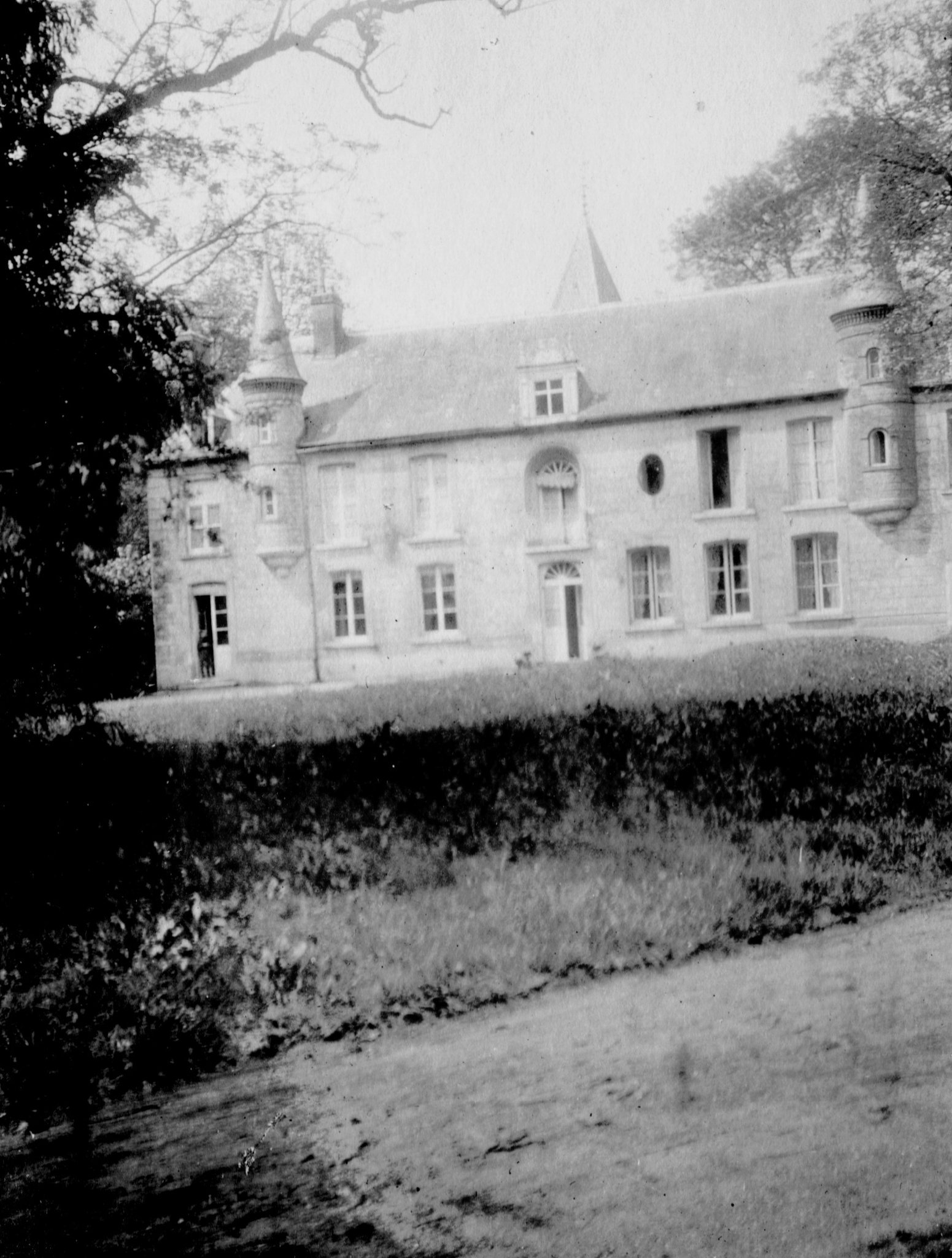 Album R. Verney p.164 gauche