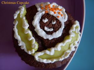 Christmas_Cupcake_2