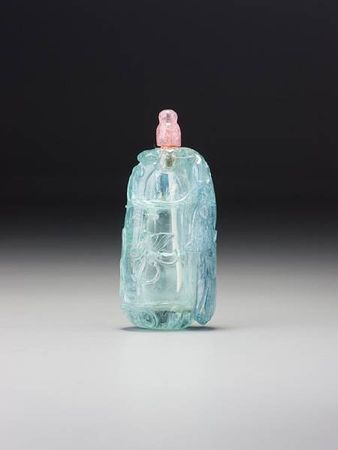 An_aquamarine__cicada_and_gourd__snuff_bottle