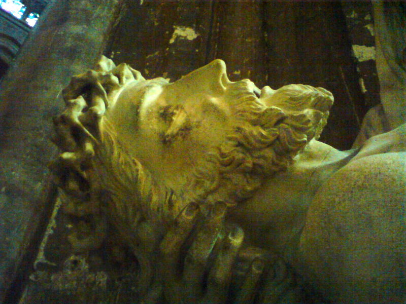 Basilique St Michel, la Vierge Douloureuse, détail, le Christ