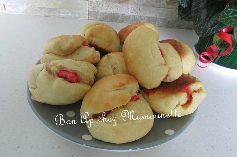 briochettes au beurre salé Bordier et aux pralines concassées 013-