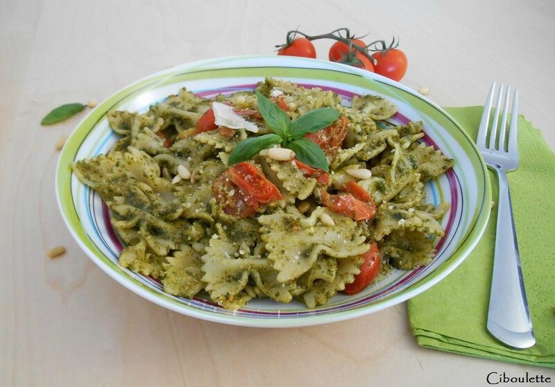 Farfalle au pesto de basilic