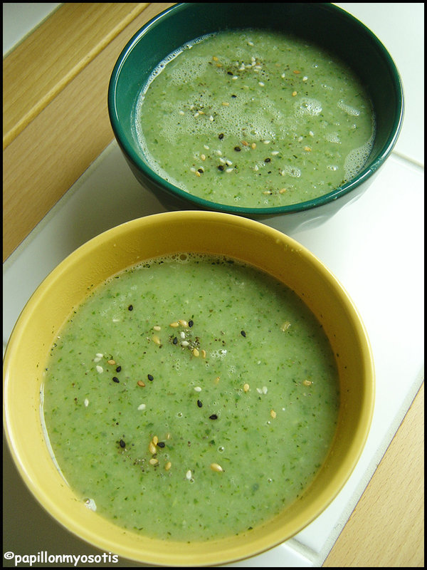 VELOUTE DE COURGETTES AU CERFEUIL