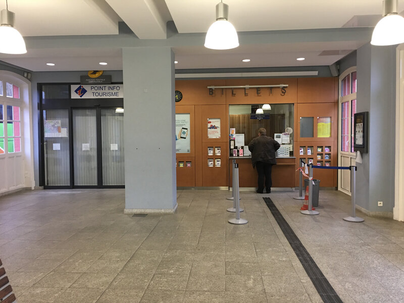 gare-SNCF-Avranches-office tourisme-Poste-guichet-agence postale communale-APC-OT