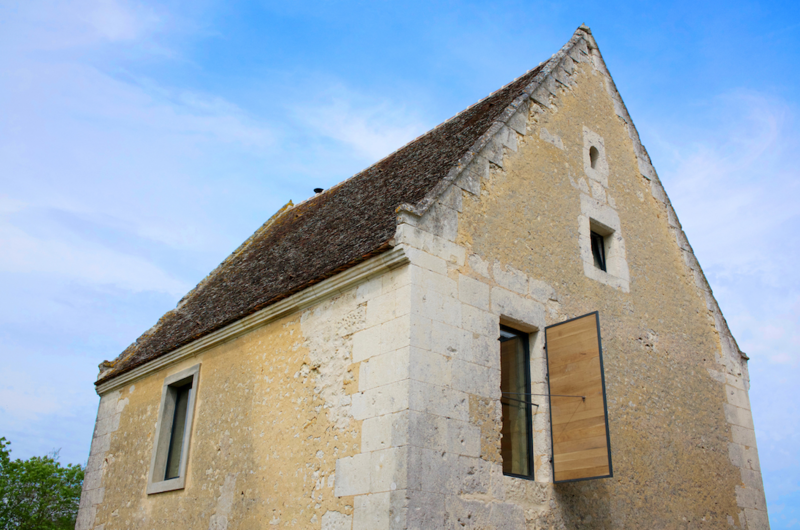grenier du 15 ieme siecle restaure a vendre magnifique 370