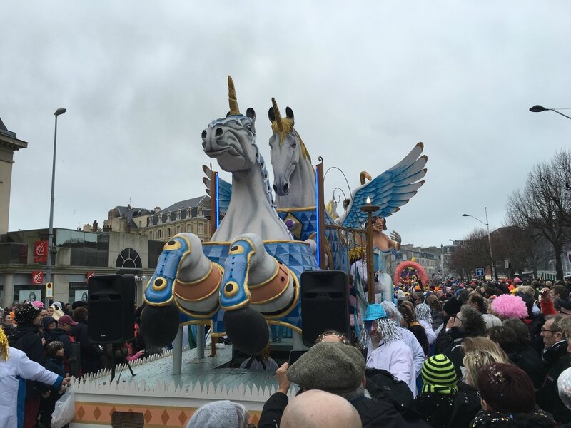 Carnaval de Granville la Grande Cavalcade dimanche 7 février 2016 char licorne cours Jonville