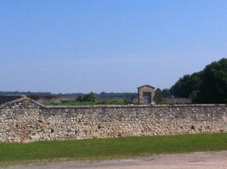 Mur d'enceinte Maintenon 2