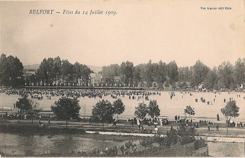 1909 07 14 Belfort CPA 6744 Fête 14 juillet Champ de Mars