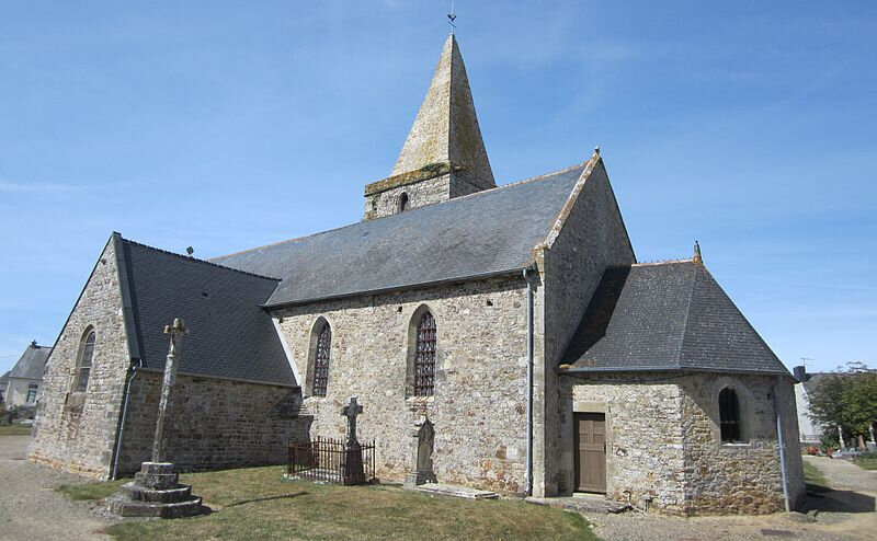 Église_Saint-Maurice_de_Saint-Maurice-en-Cotentin_(3)
