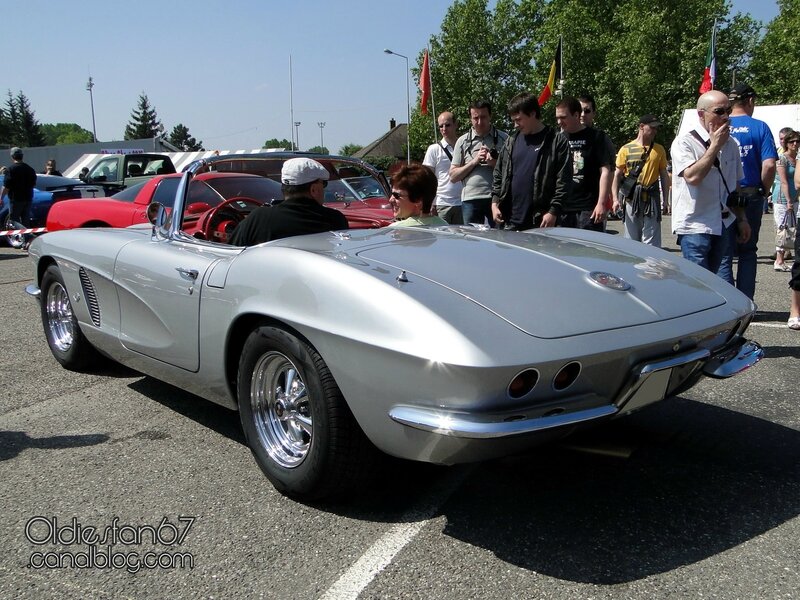chevrolet-corvette-convertible-1962-b