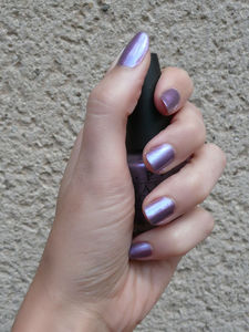 opi_the_color_to_watch_01