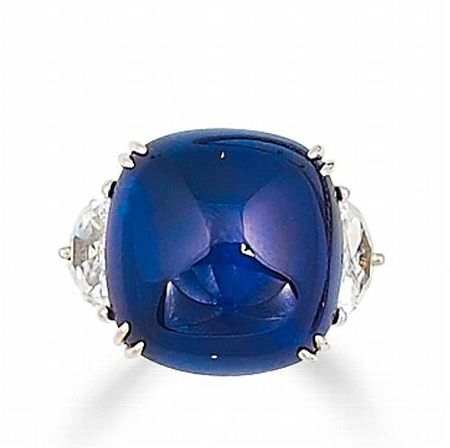 A_sapphire_and_diamond_ring