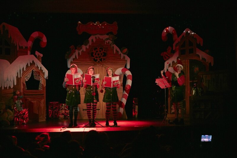 AU PAYS DU PERE NOEL_4