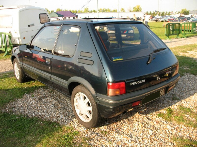 Peugeot205Gentryar1