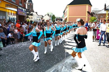 CAVALCADE 2012 MAJORETTES TECHEQUES