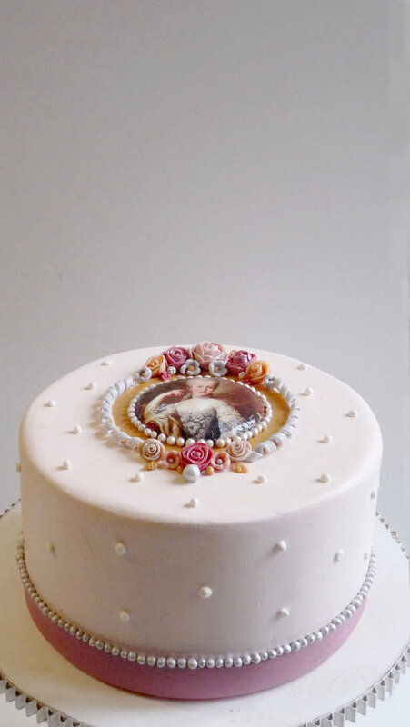 Gâteau médaillon Marie Antoinette