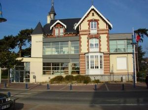 Donville les Bains mairie